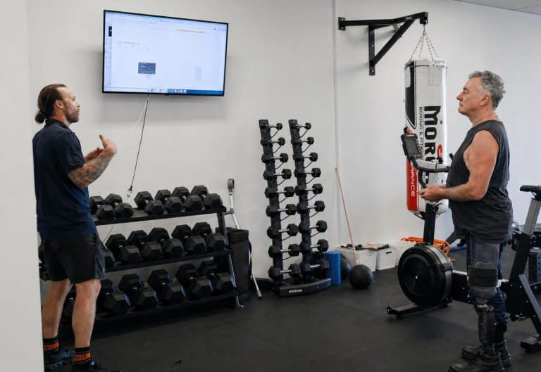Exercise physiologist with DVA client in newcastle